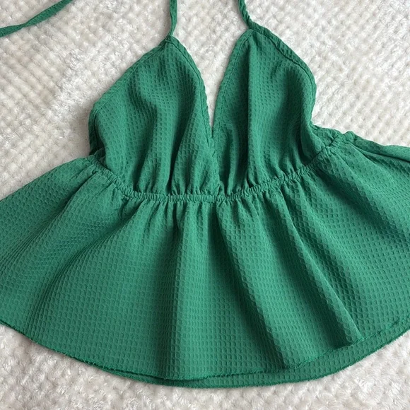 Green Halter Ruffle Hem Tank Top Size L - Picture 3 of 6